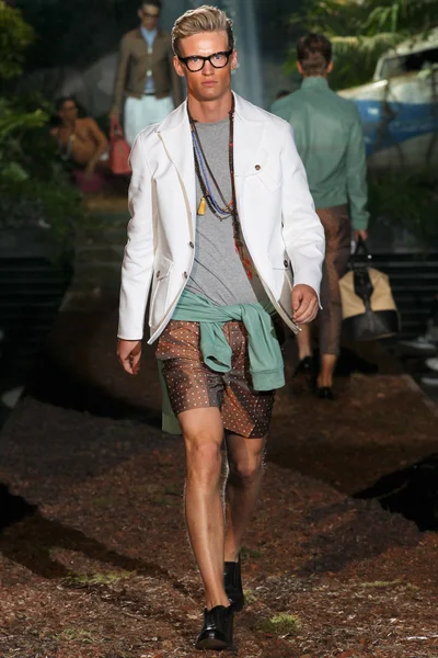 Look 20